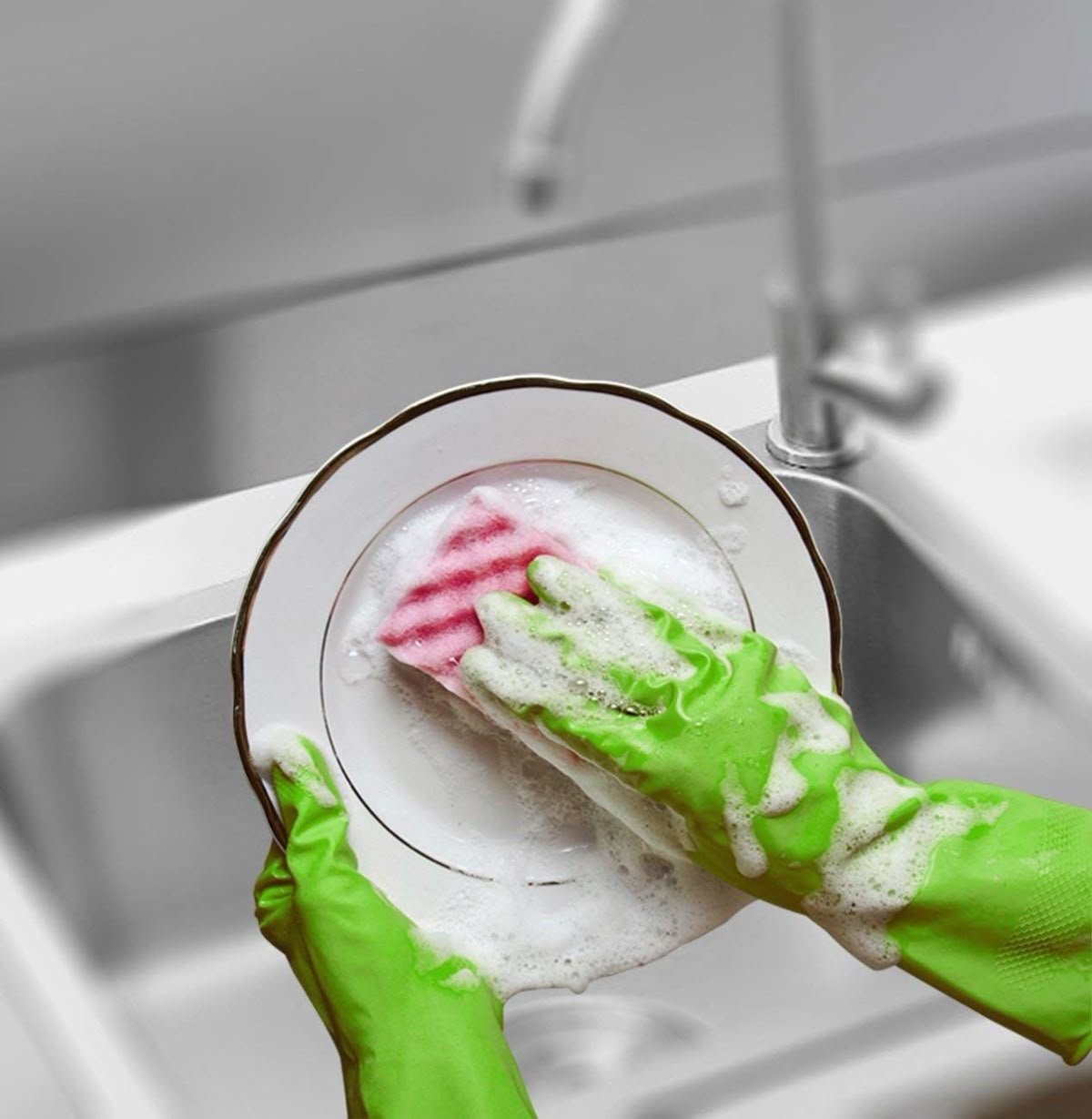 Plates Washing